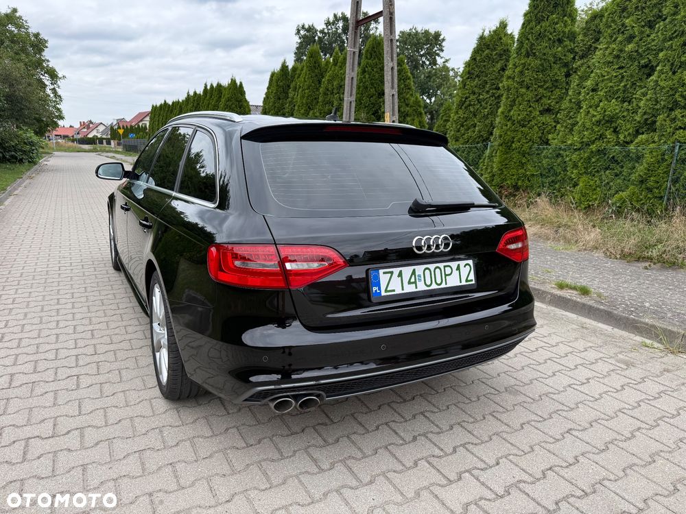 Audi A4 Avant 2.0 TDI DPF clean diesel multitronic S line Sportpaket - 4