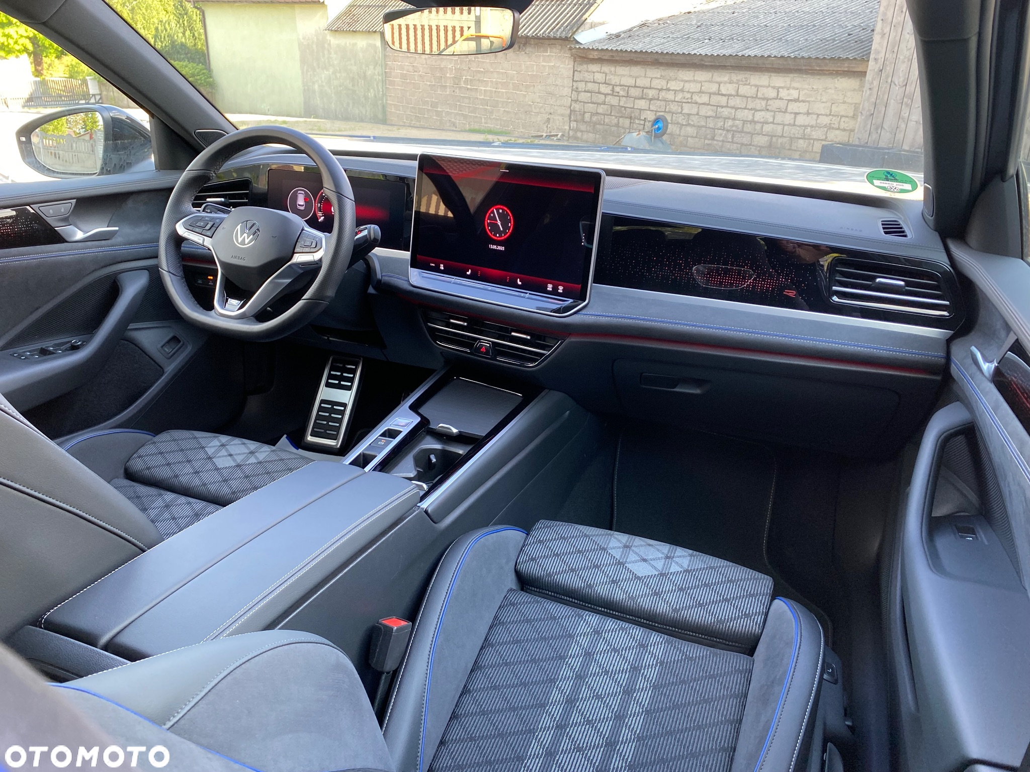 Volkswagen Passat Variant 2.0 TDI SCR DSG R-Line - 19