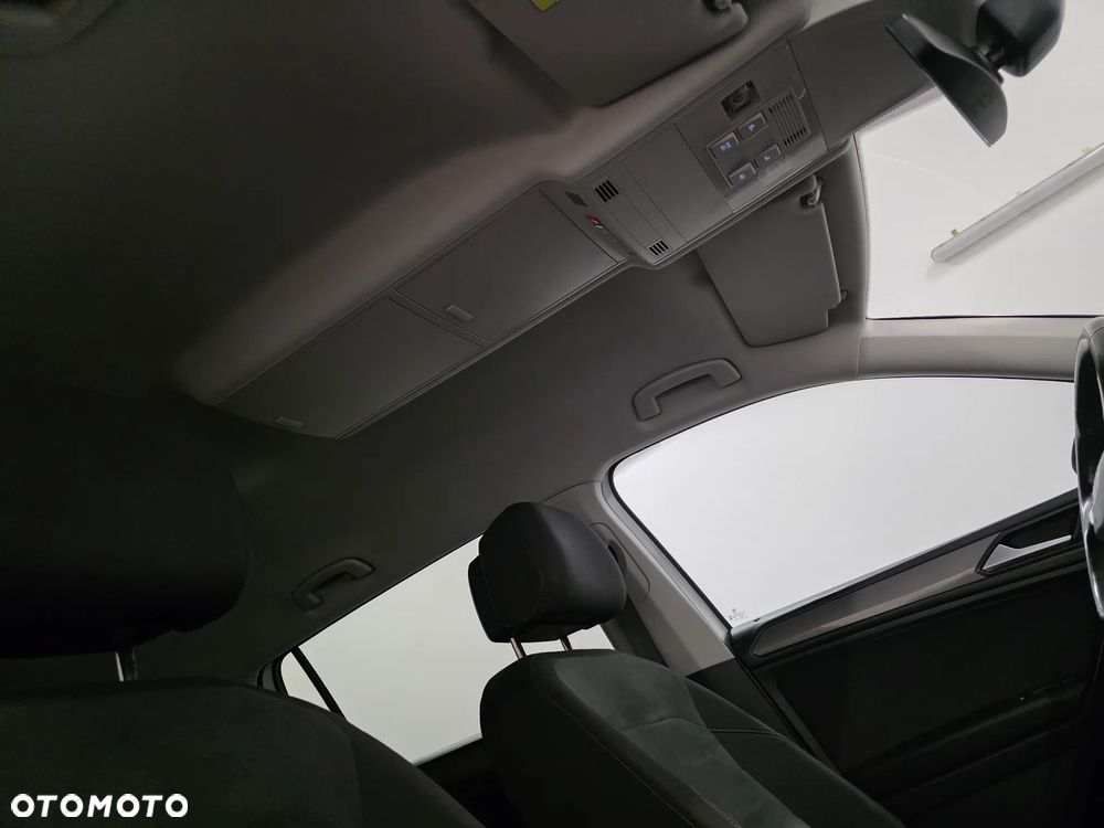 Volkswagen Tiguan Allspace - 27