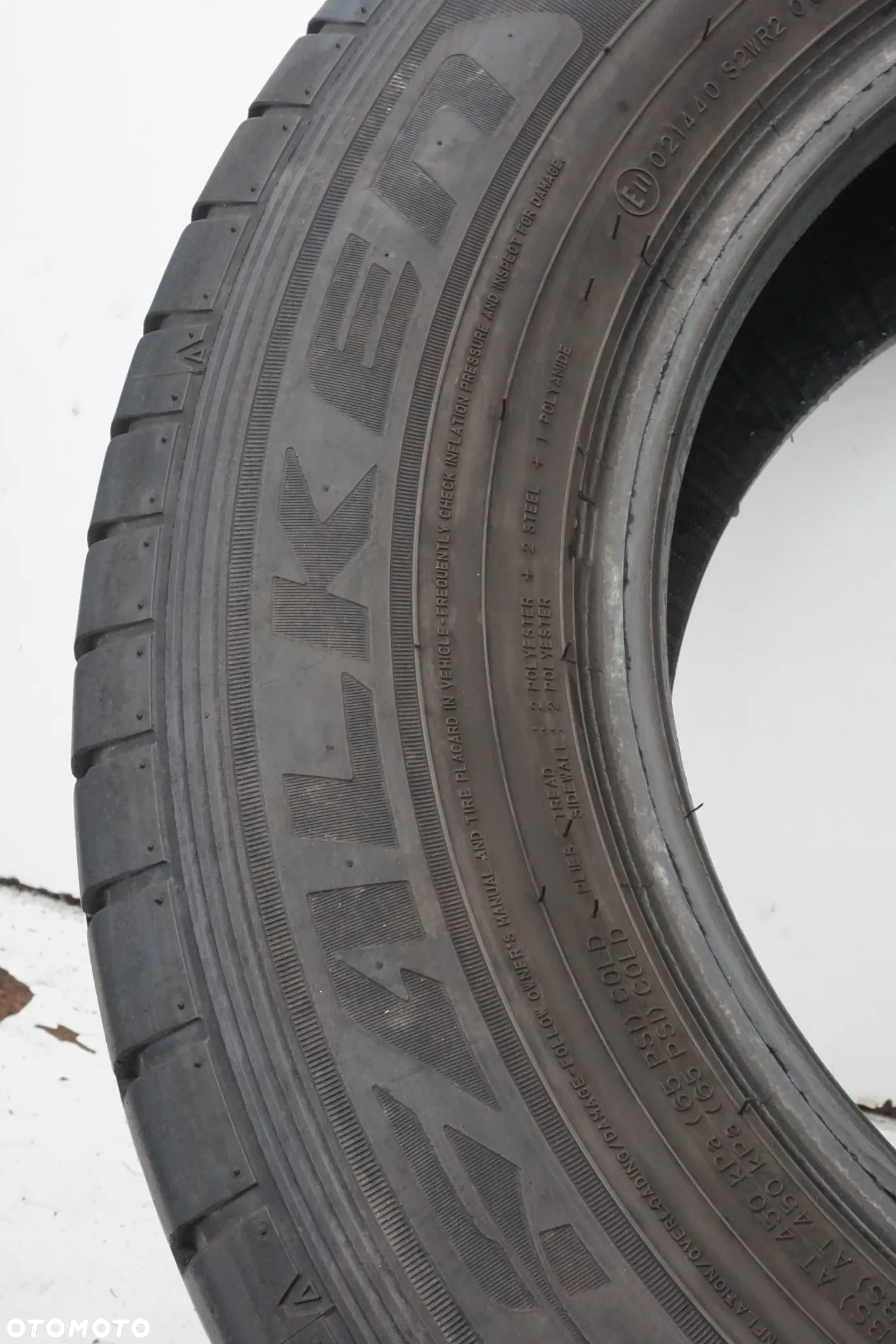 215 70 15C Falken Linam Van01  20r FV - 5