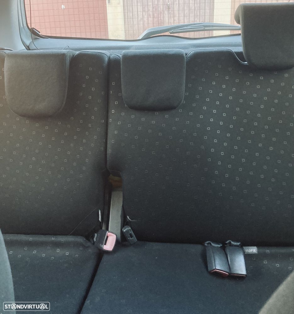 Toyota Yaris 1.0 VVT-i - 9