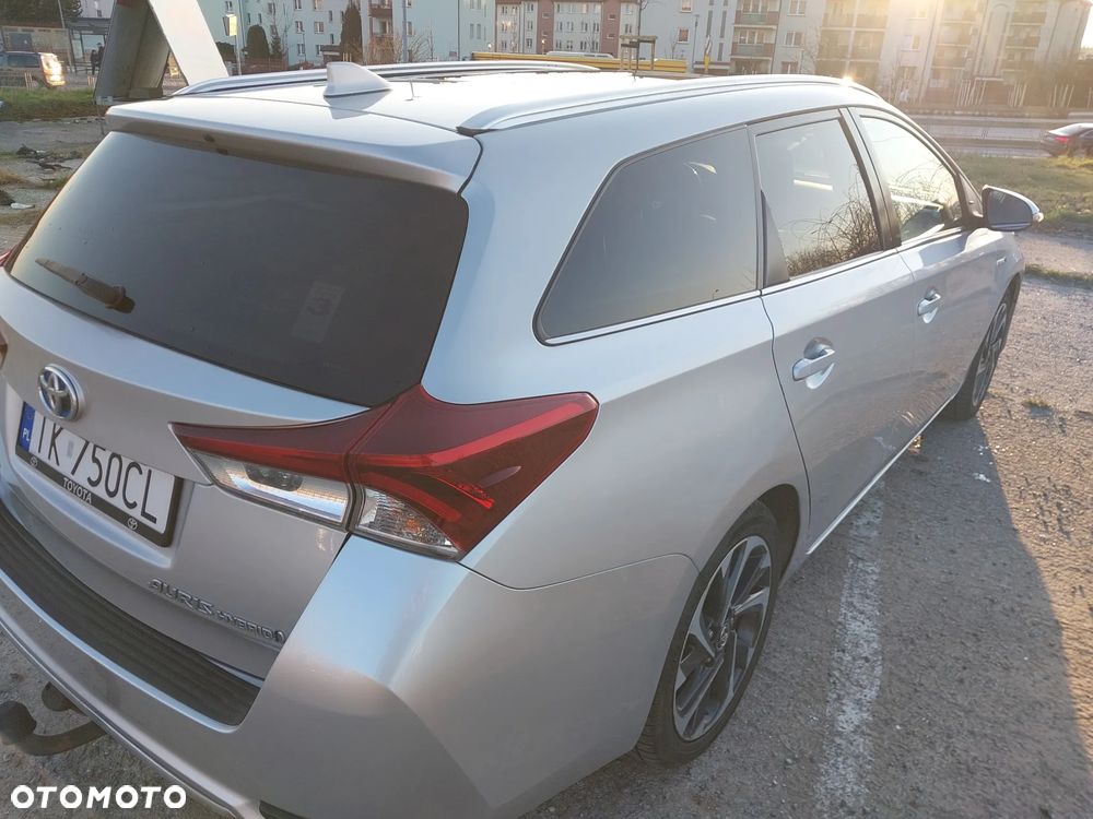 Toyota Auris 1.8 HSD Luna - 4