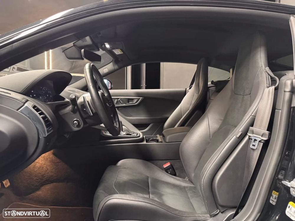 Jaguar F-Type 2.0 i4 R-Dynamic Black - 25