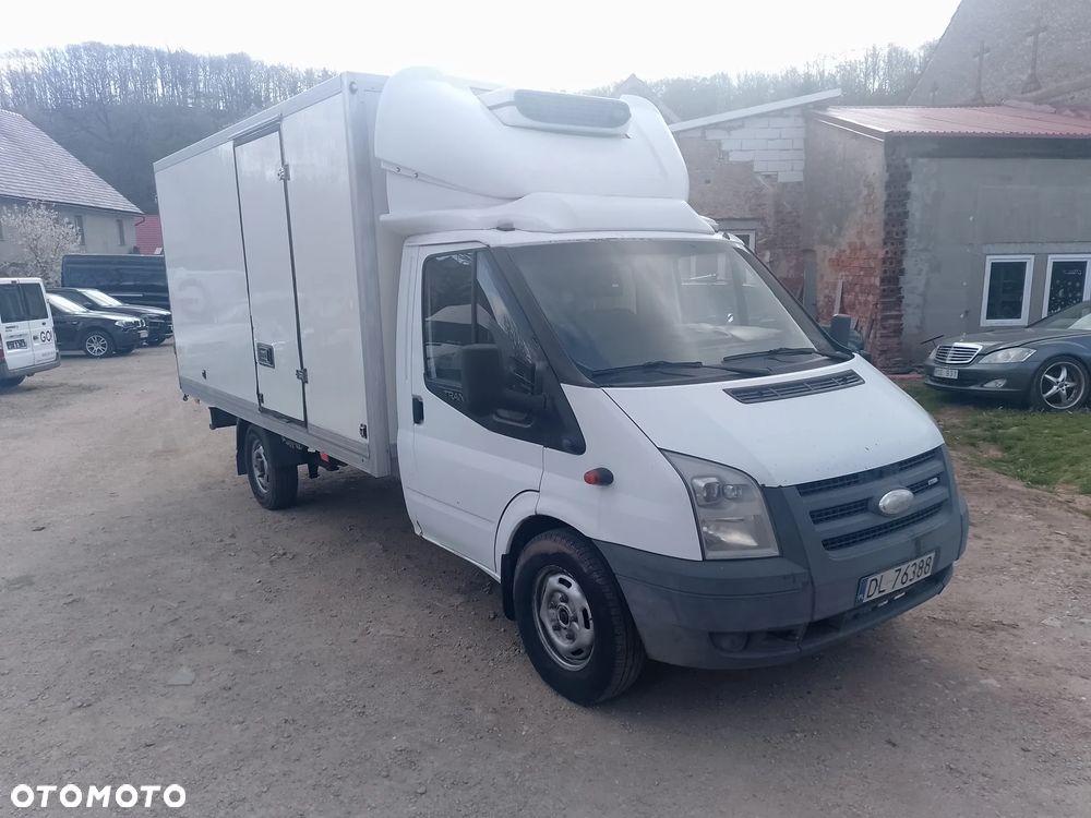 Ford Transit - 1