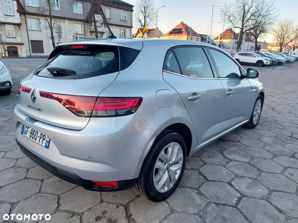 Renault Megane 1.5 Blue dCi Intens - 8