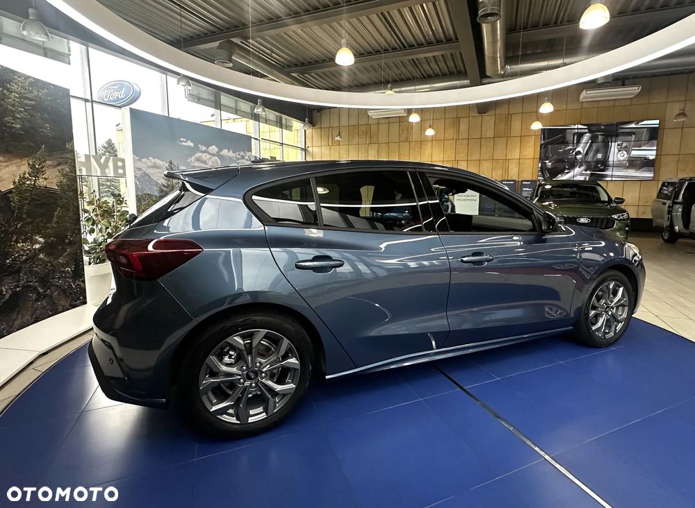 Ford Focus 1.0 EcoBoost mHEV ST-Line X - 3