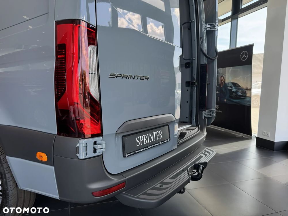 Mercedes-Benz Sprinter 315 Furgon Standard - 11