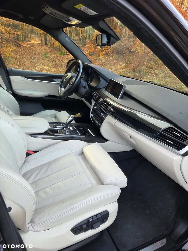 BMW X5 xDrive25d - 24