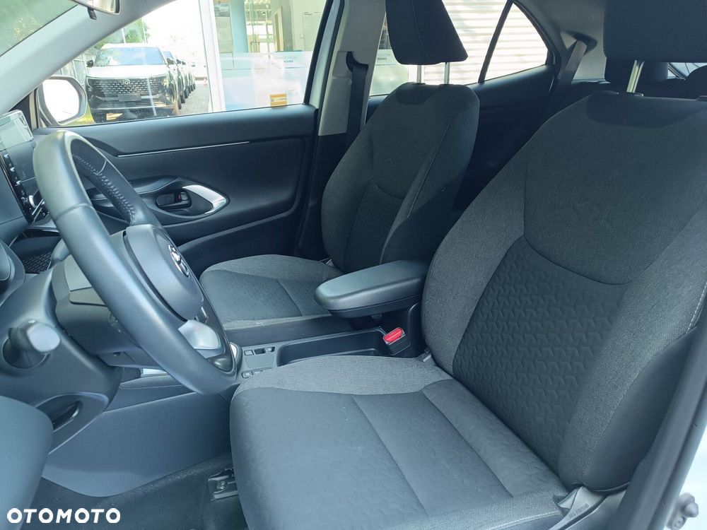 Toyota Yaris Cross Hybrid 1.5 Comfort - 25
