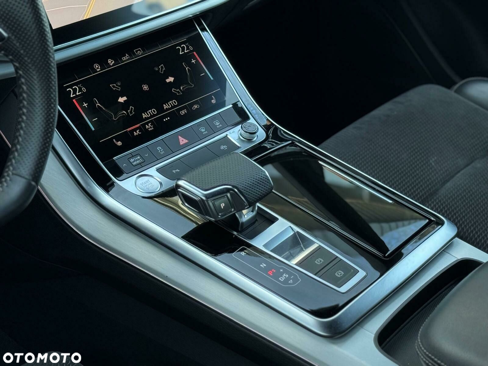 Audi Q8 - 11