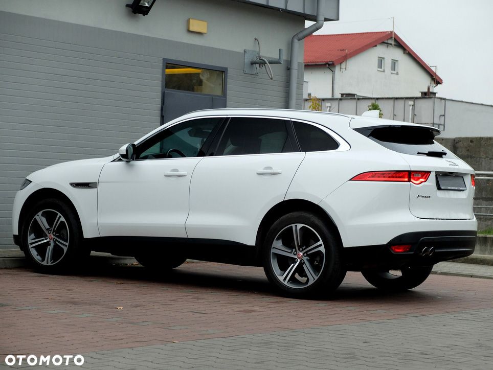 Jaguar F-Pace 2.0 i4D AWD Prestige - 9