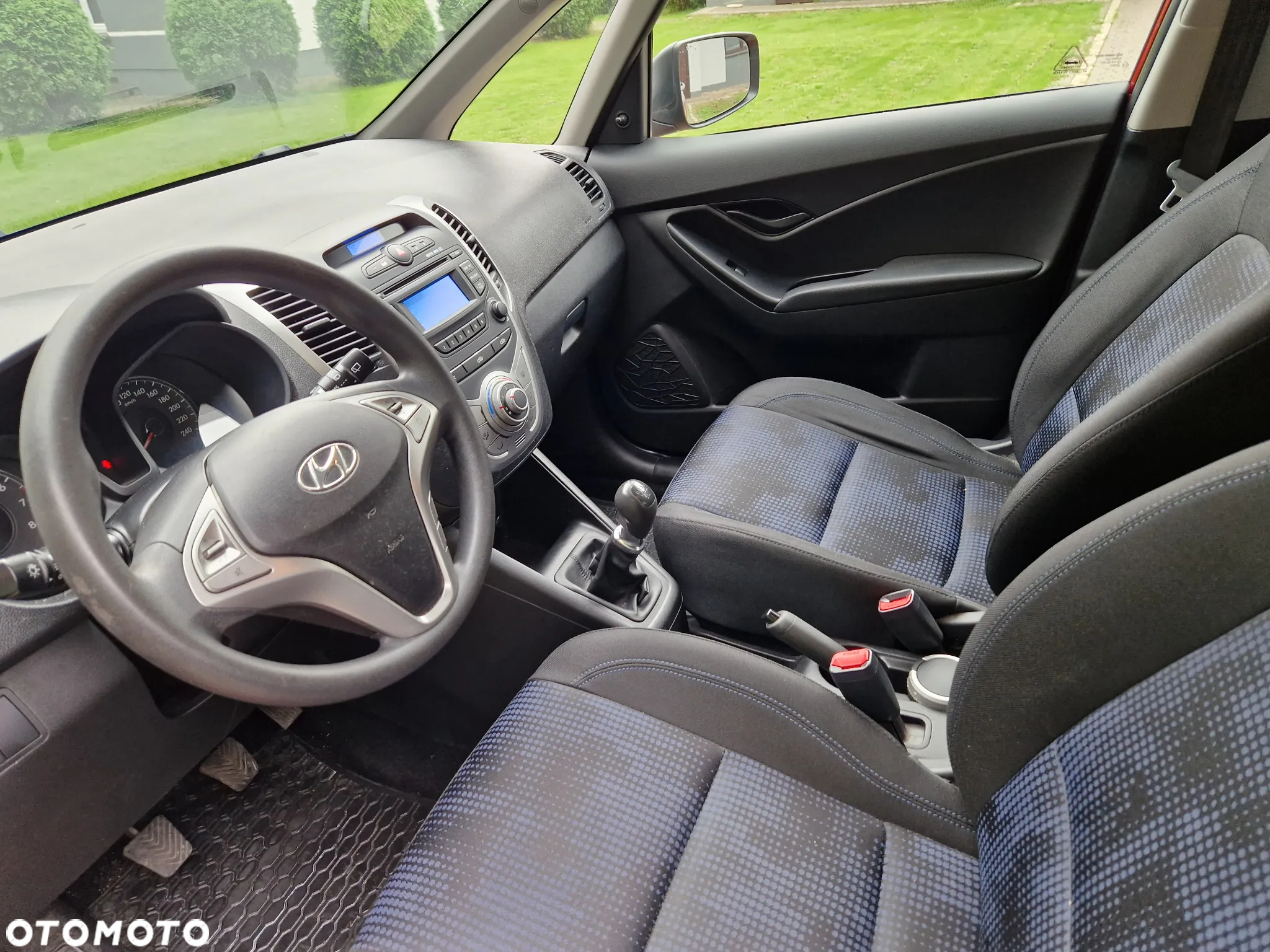 Hyundai ix20 - 12