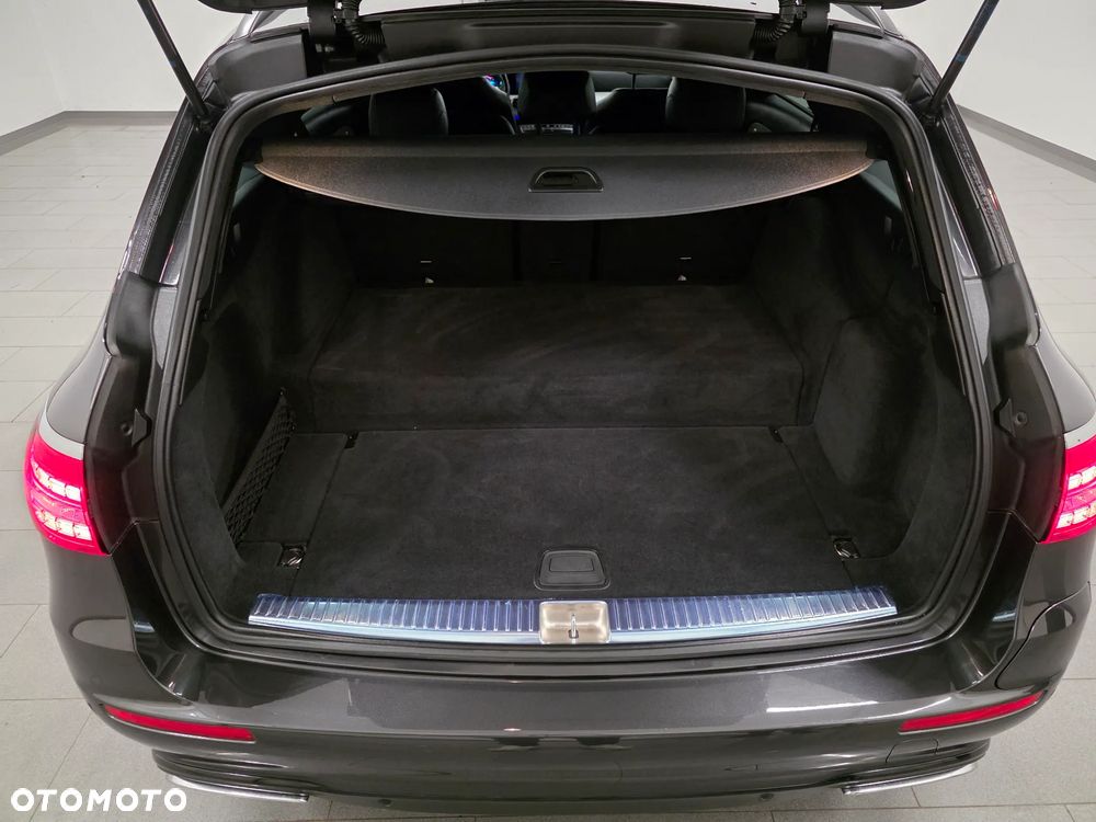 Mercedes-Benz Klasa E 300 de 4-Matic Exclusive - 39