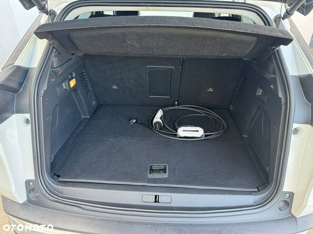 Peugeot 3008 1.6 PureTech Hybrid PHEV Allure Pack S&S EAT8 - 38