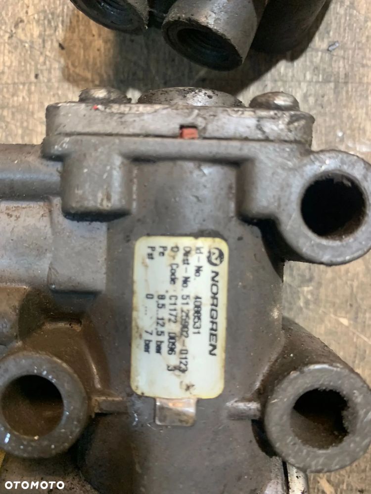 ZAWÓR EGR NORGREN 4088531 51259020123 MAN OE - 2