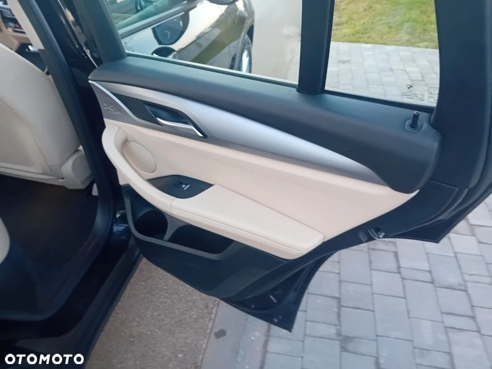 BMW X3 xDrive20i GPF Business Edition - 26