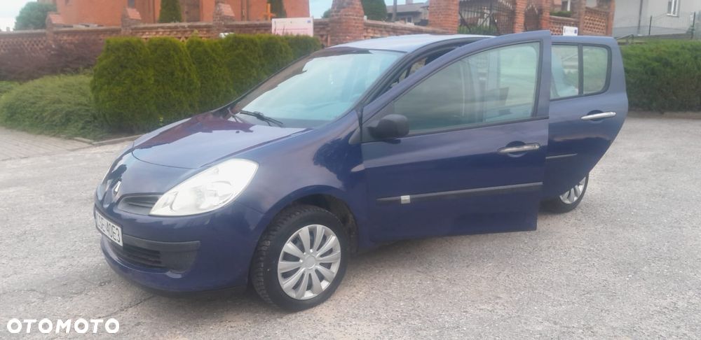 Renault Clio - 12