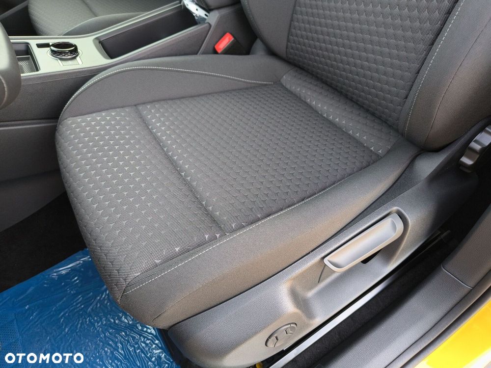 Volkswagen T-Roc - 12