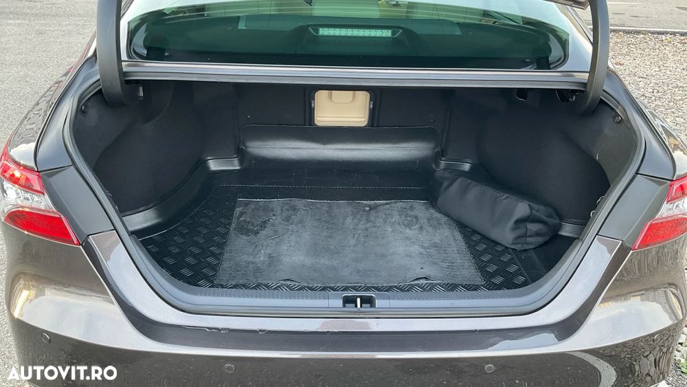 Toyota Camry 2.5 Hybrid Exclusive - 12