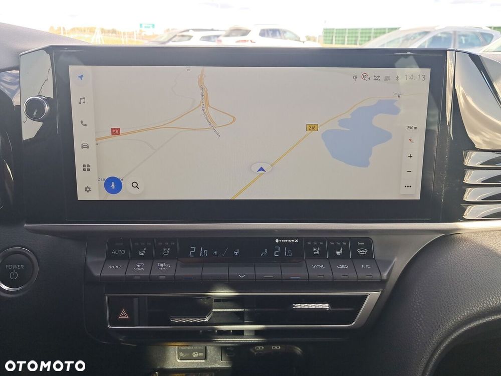 Toyota Camry - 24