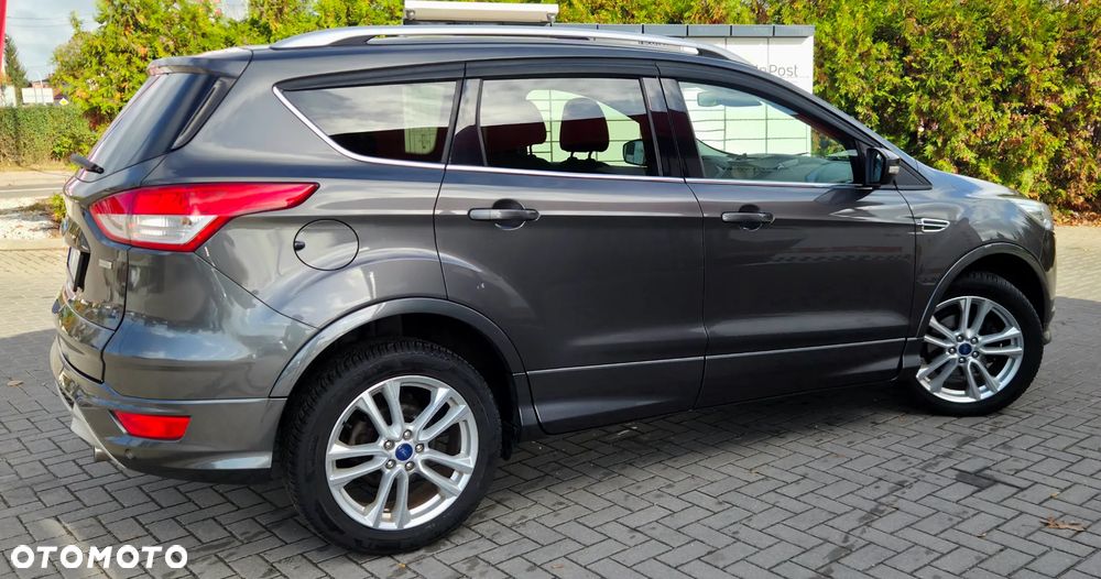 Ford Kuga 1.5 EcoBoost 2x4 Titanium - 17
