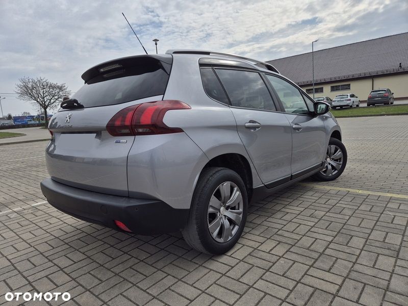 Peugeot 2008 PureTech 82 Style - 5