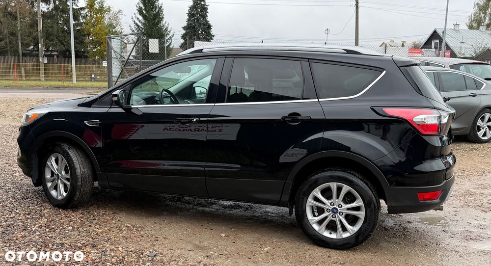 Ford Kuga - 36
