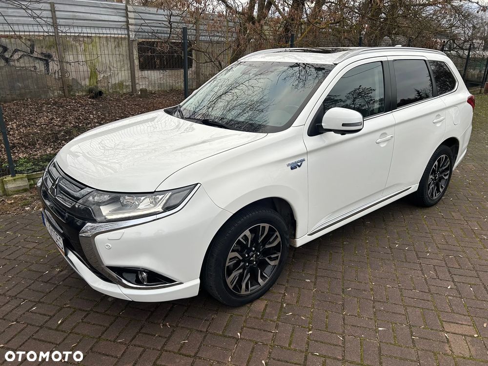 Mitsubishi Outlander 2.0 4WD Top - 15