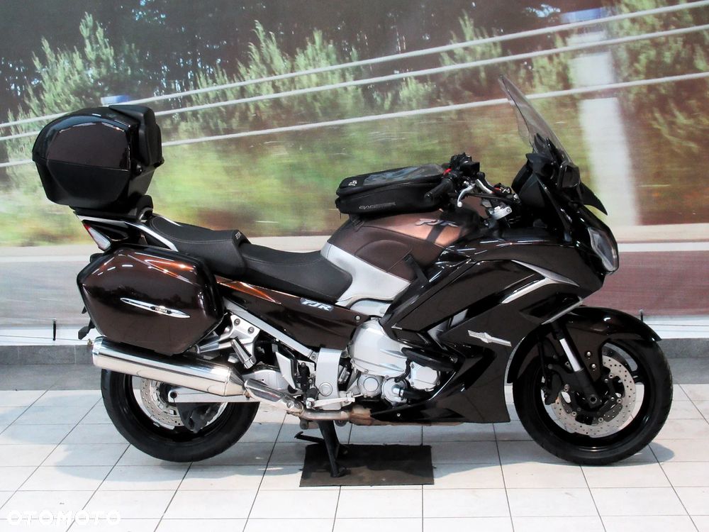Yamaha FJR - 4