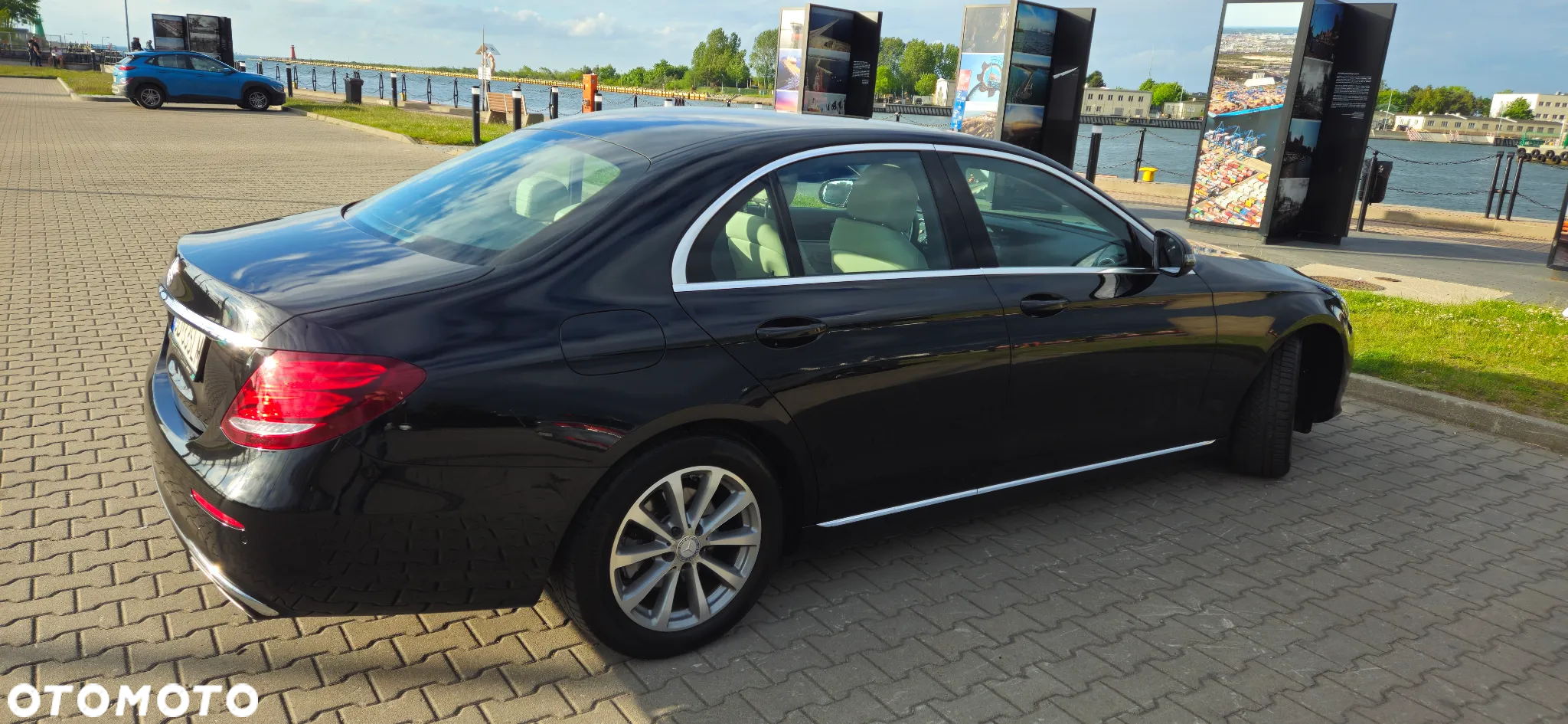 Mercedes-Benz Klasa E 200 9G-TRONIC - 8
