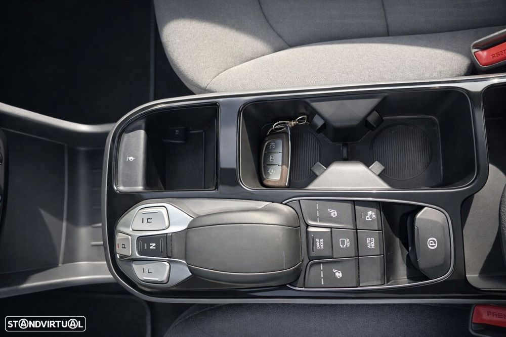 Hyundai Ioniq - 14