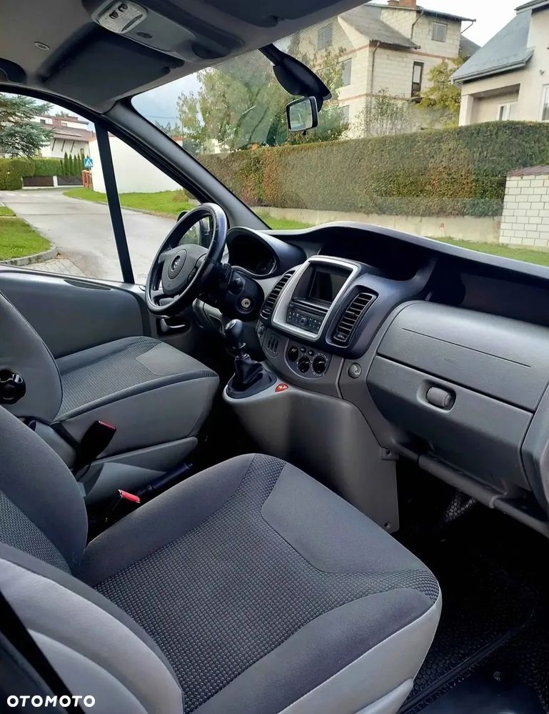 Opel Vivaro - 16