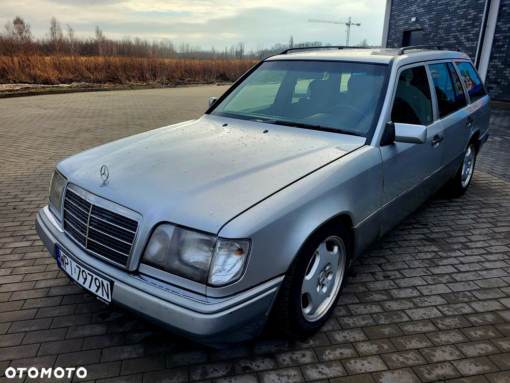 Mercedes-Benz Klasa E - 9