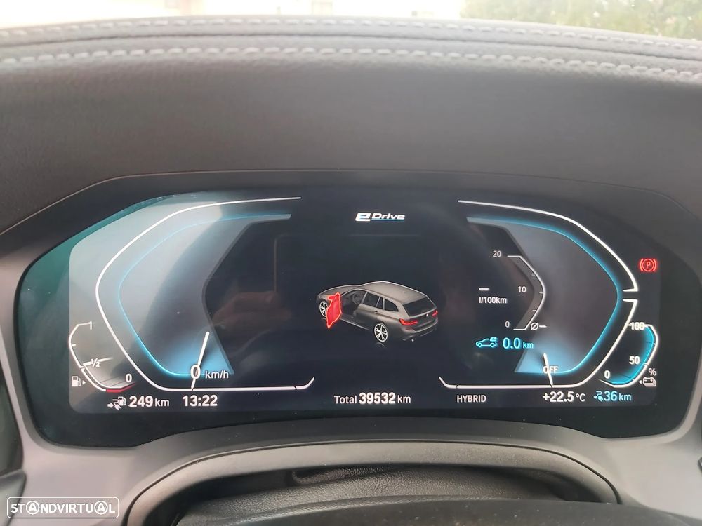 BMW 330 e Touring Pack M Auto - 5