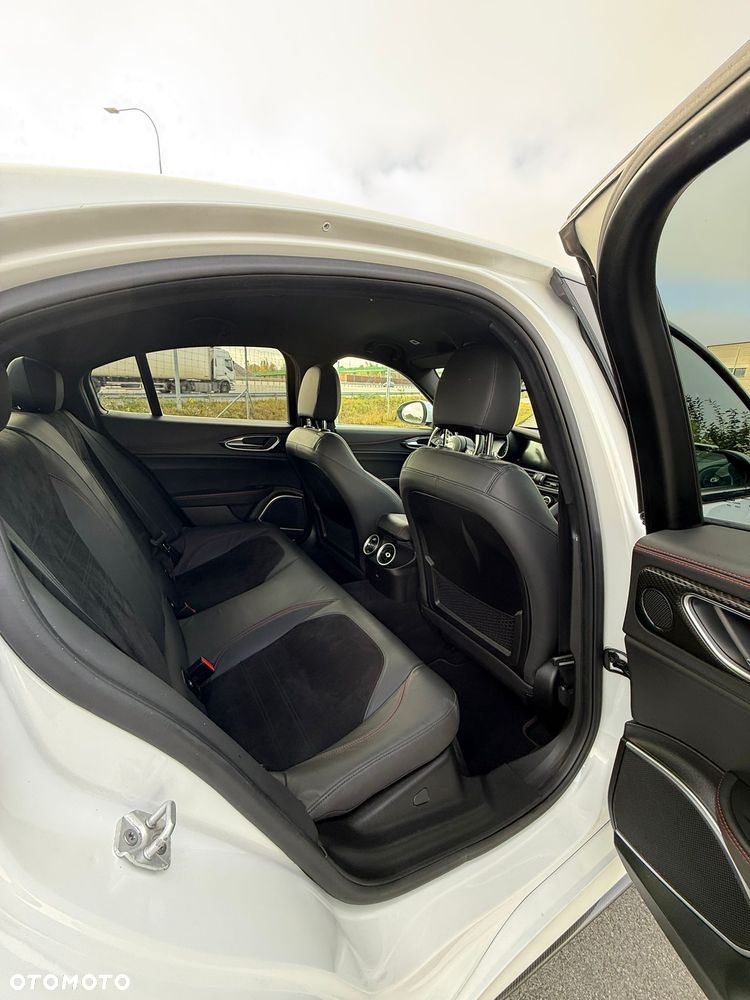 Alfa Romeo Giulia 2.9 Bi Turbo V6 Quadrifoglio Nring - 40