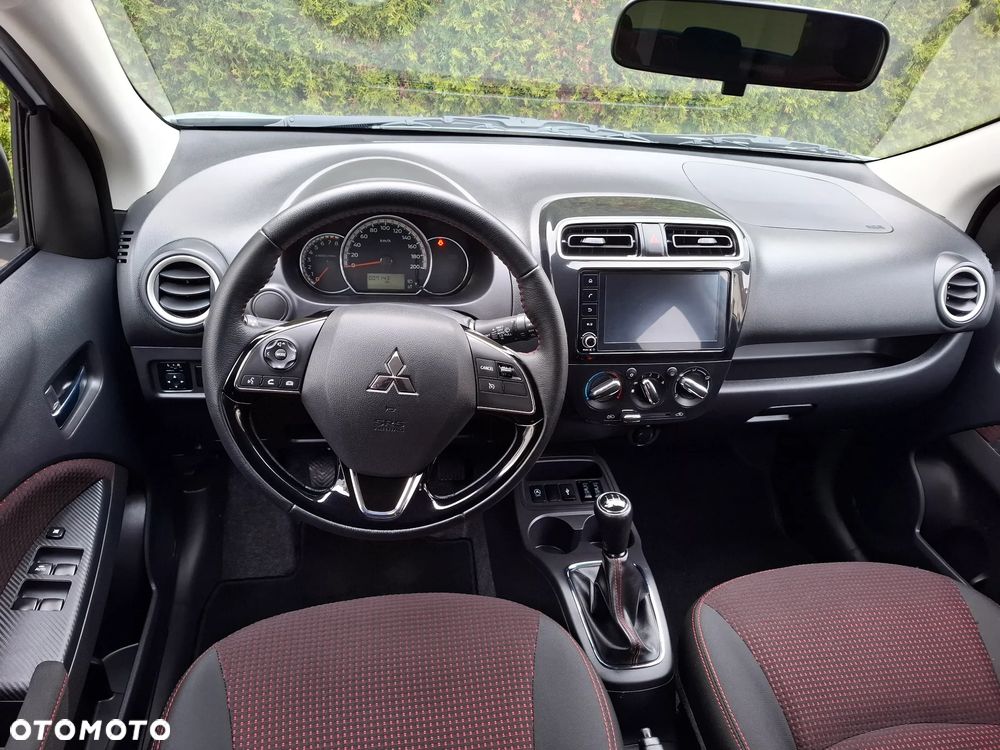 Mitsubishi Space Star - 13