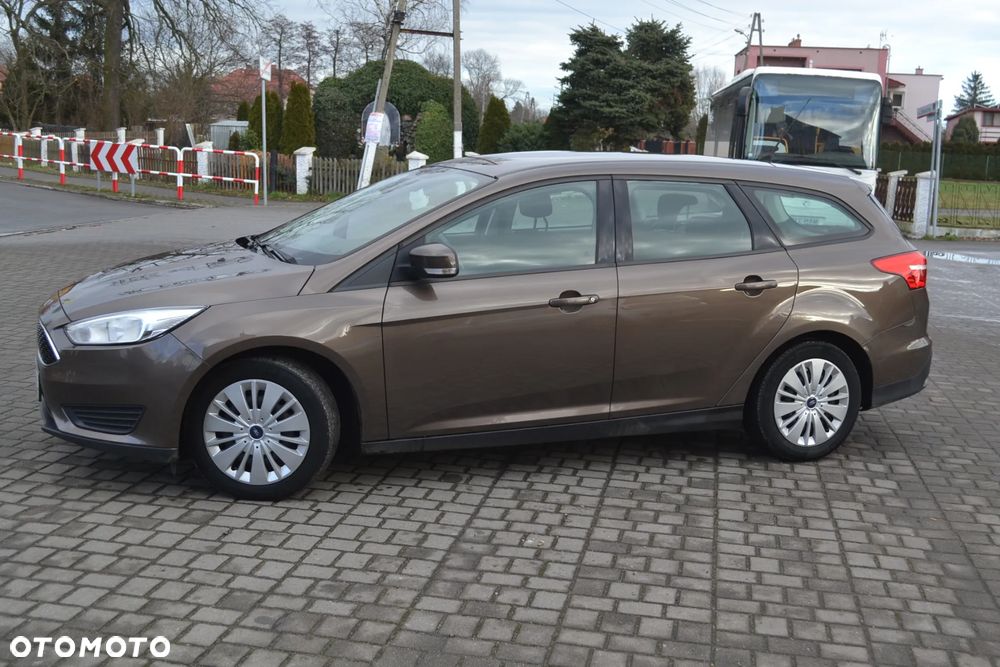 Ford Focus SW 1.0 EcoBoost Trend - 11