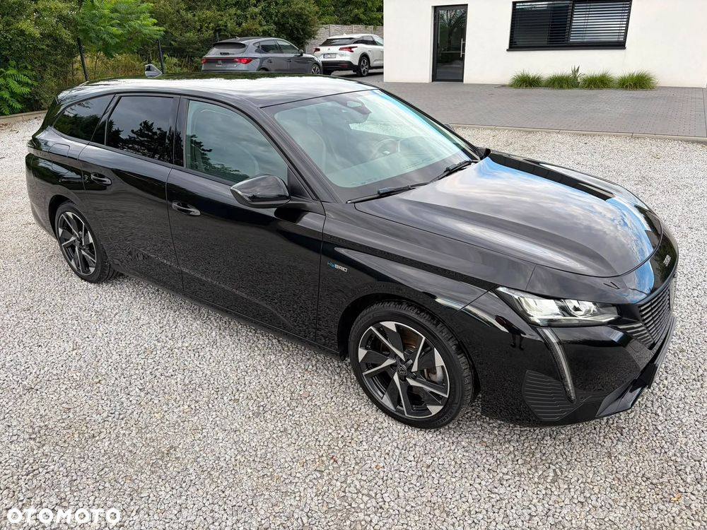 Peugeot 308 1.6 Hybrid PHEV Allure Pack EAT8 - 16