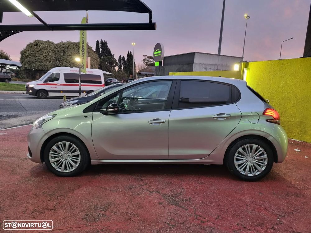 Peugeot 208 1.2 PureTech Style - 13