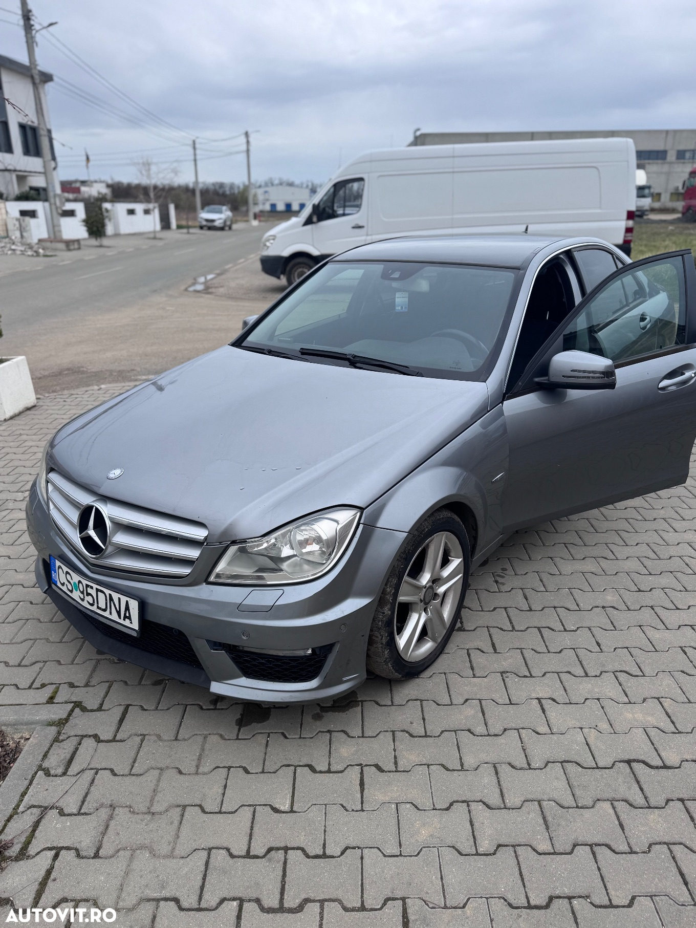 Mercedes-Benz C - 14