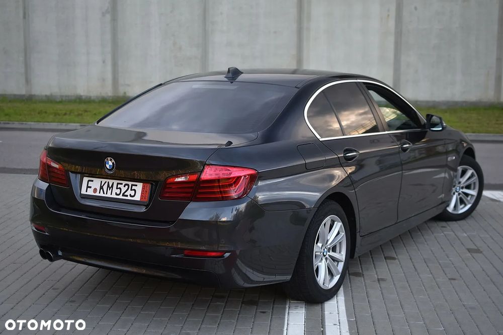 BMW Seria 5 525d Sport-Aut - 8
