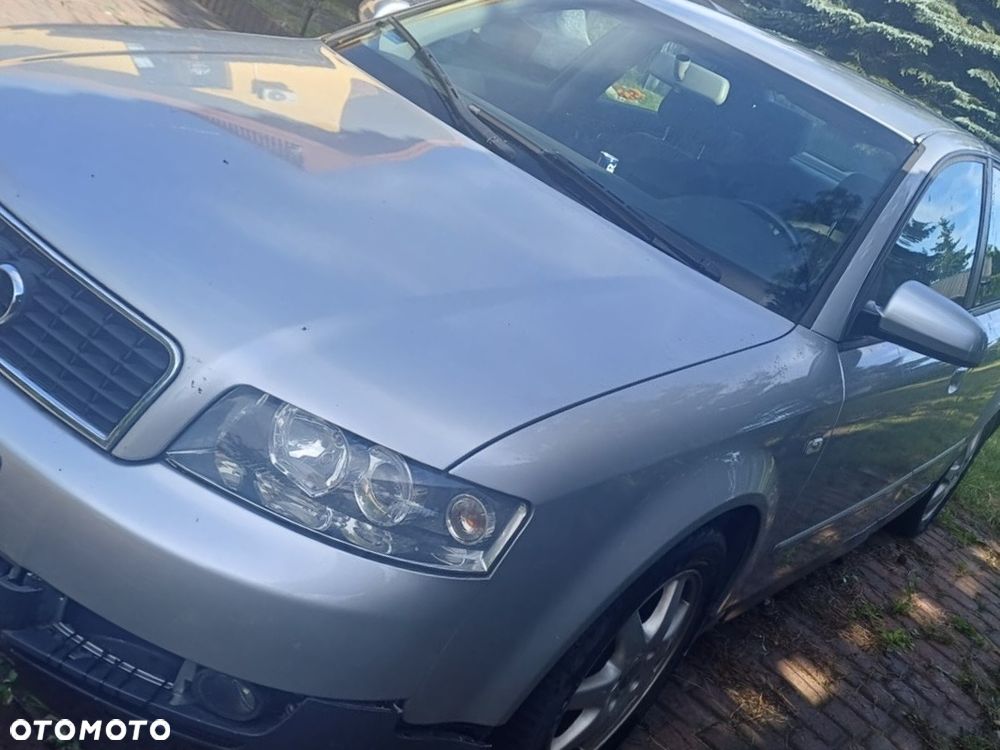 Audi A4 Avant - 11