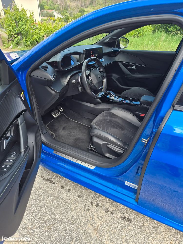 Peugeot 208 1.2 PureTech GT EAT8 - 9