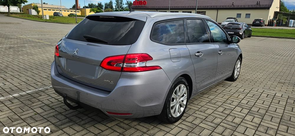 Peugeot 308 SW PureTech 110 Stop & Start Style - 4