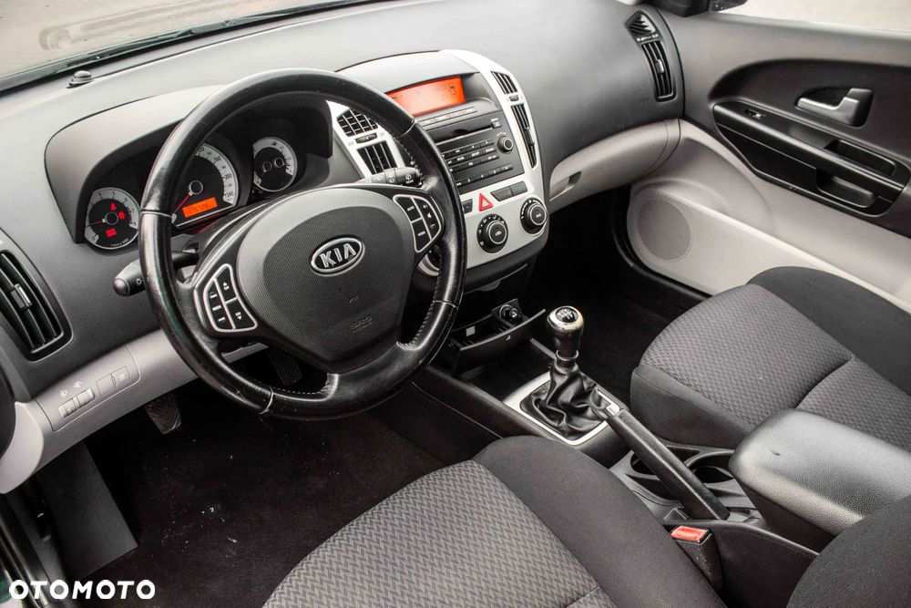Kia Ceed 1.6 Optimum - 11
