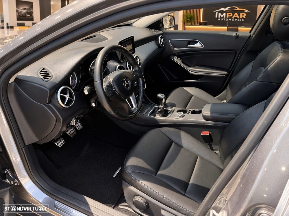 Mercedes-Benz GLA 180 - 7