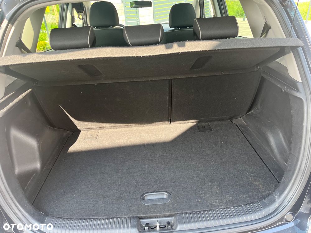 Kia Venga 1.6 CVVT Dream-Team Edition - 26