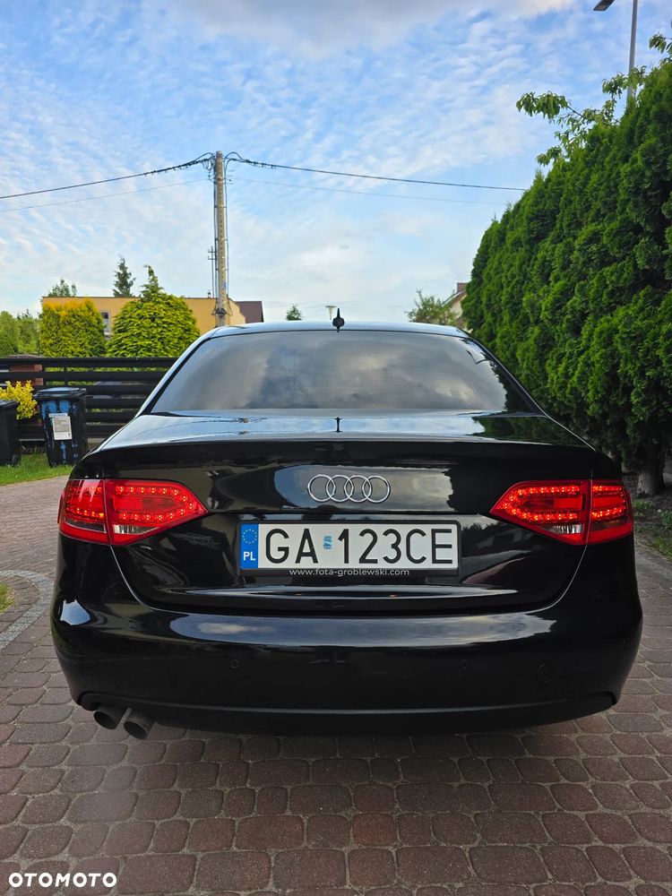 Audi A4 Limousine - 2