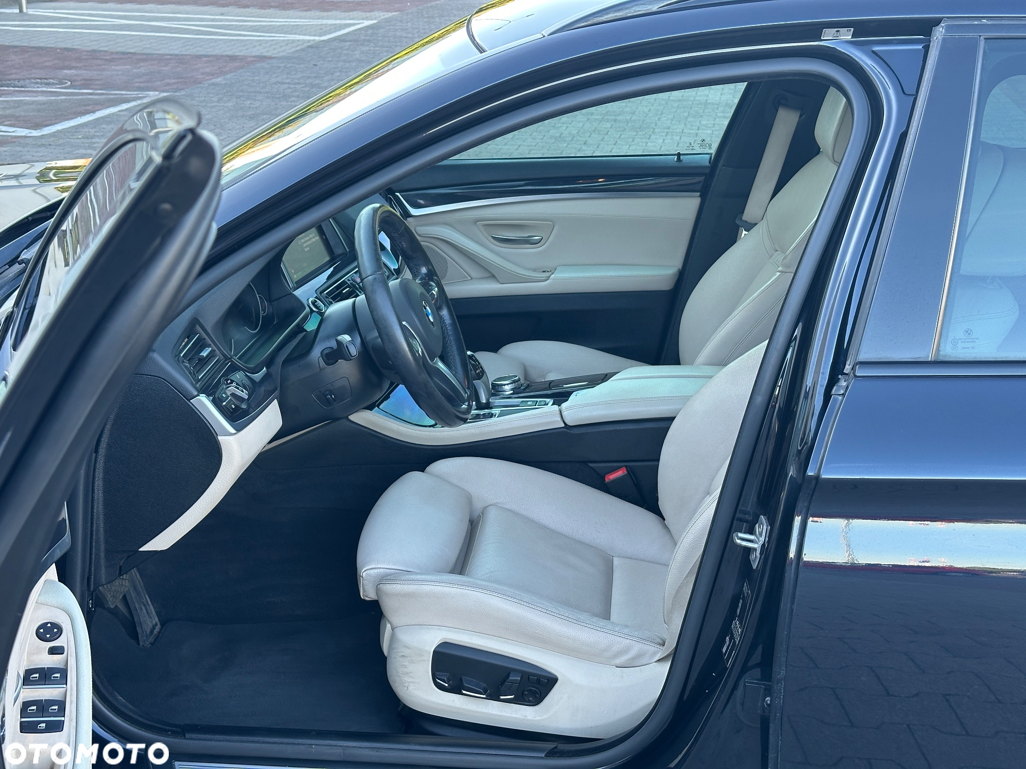 BMW Seria 5 520d Touring M Sport Edition - 19