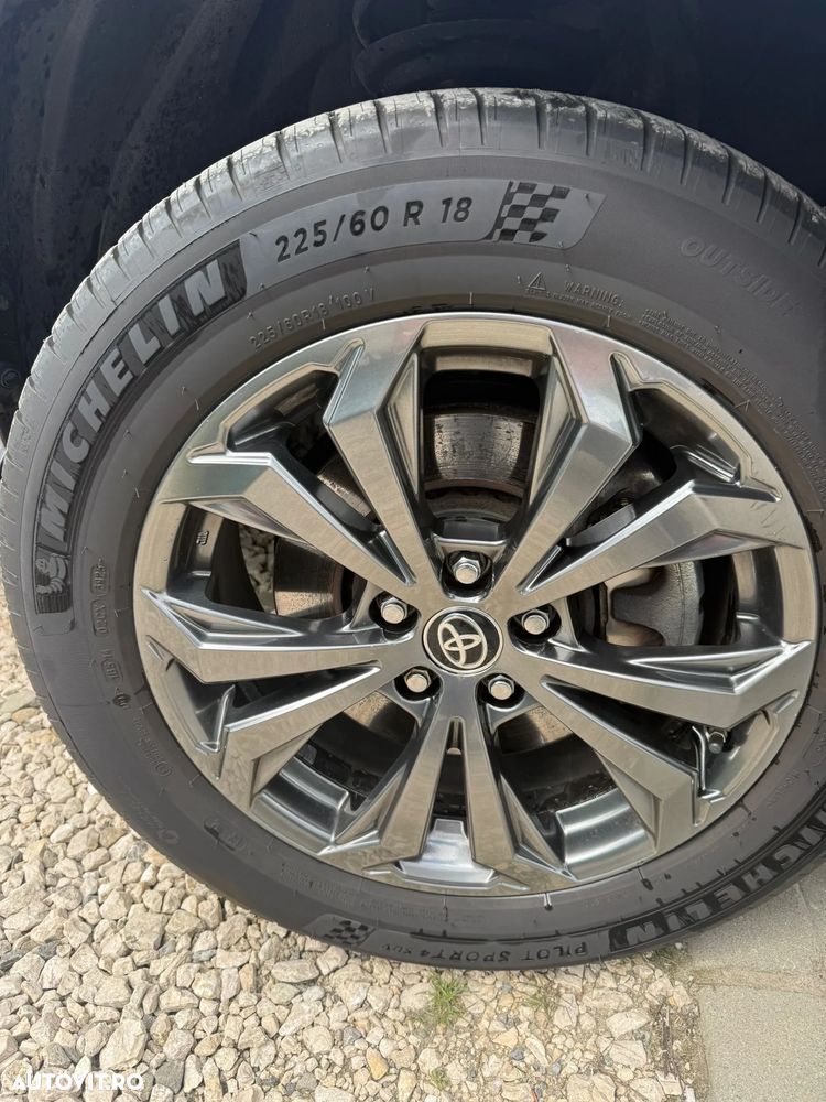 Toyota RAV4 2.5 VVT-iE 4x4 Luxury Premium - 8